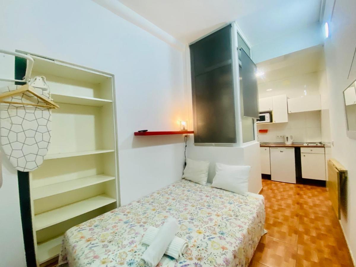 01 Apartamento 2 ,3 Apartment Barcelona Exterior foto